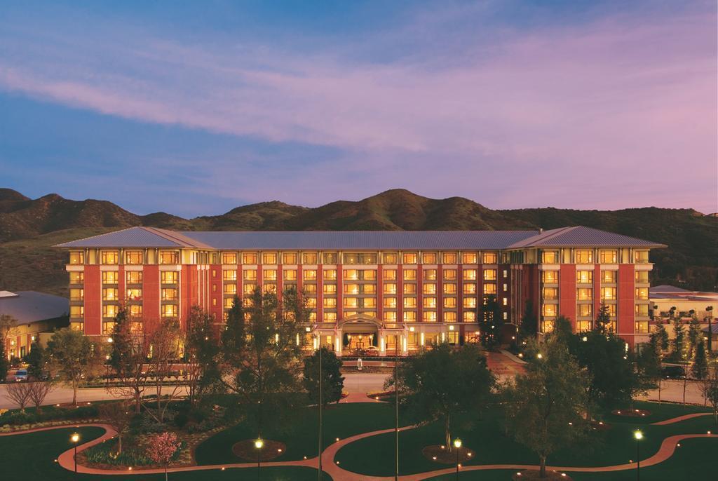 Four Seasons Hotel Los Angeles At Вестлейк-Вілледж Екстер'єр фото