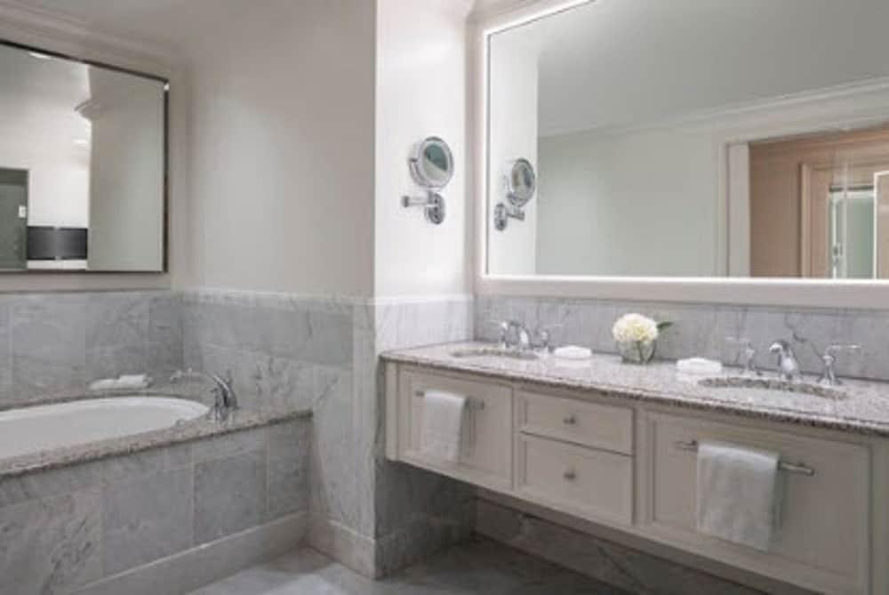 Four Seasons Hotel Los Angeles At Вестлейк-Вілледж Екстер'єр фото